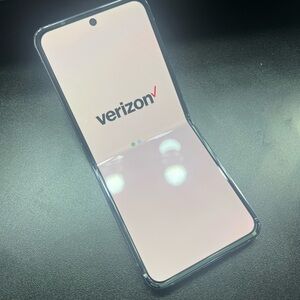 Samsung Z flip 4 256gb. VERIZON.